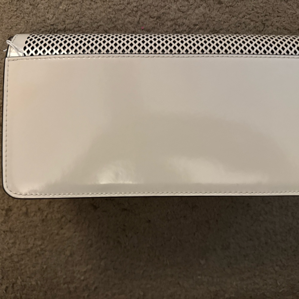 NWT Tory Burch Light Cream Perforated Convertible Crossbody Bag - Picture 2 of 7